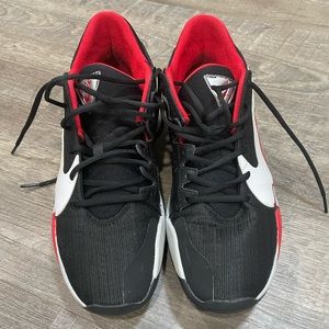 Nike zoom freak 2 Bred size 11.5